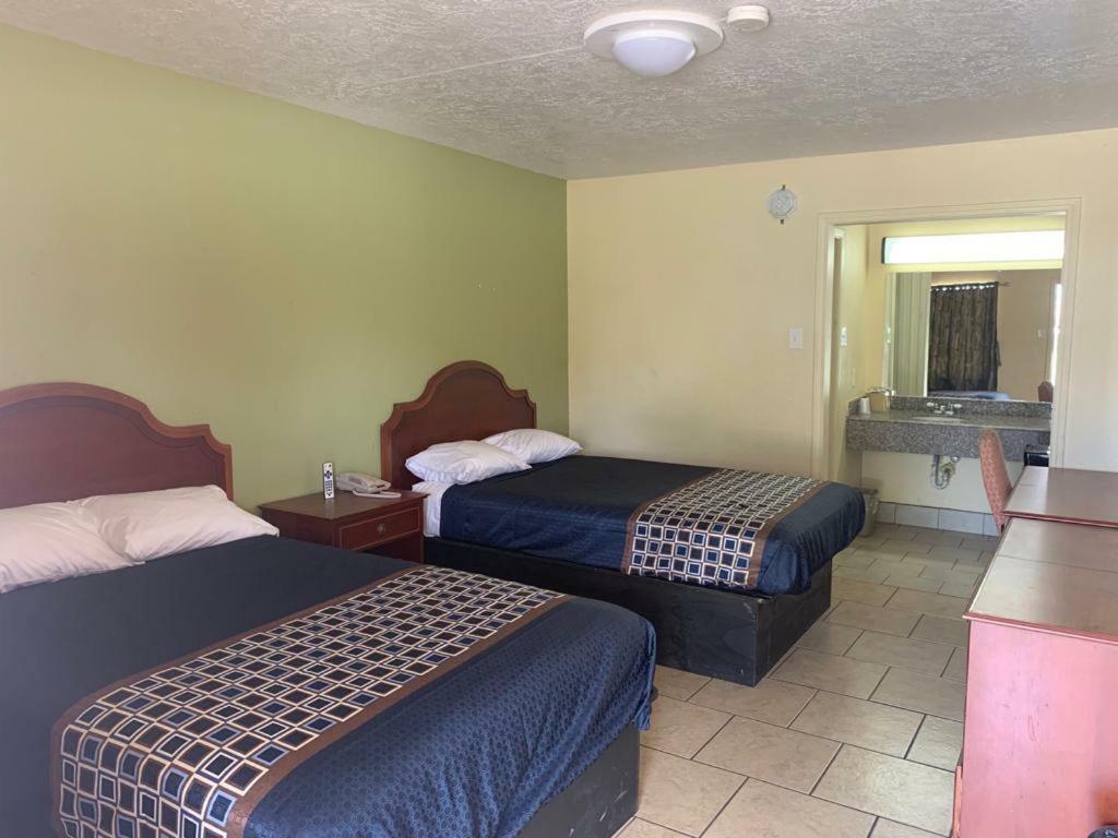 Texas Inn Beaumont Buitenkant foto